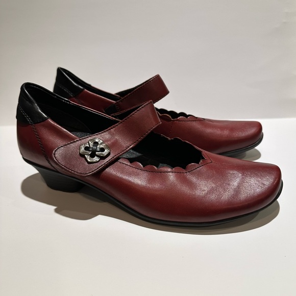 Remonte Dorndorf Mary Jane Shoes In Red - Picture 4 of 8